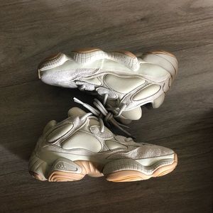 Yeezy 500 stone size 5.5